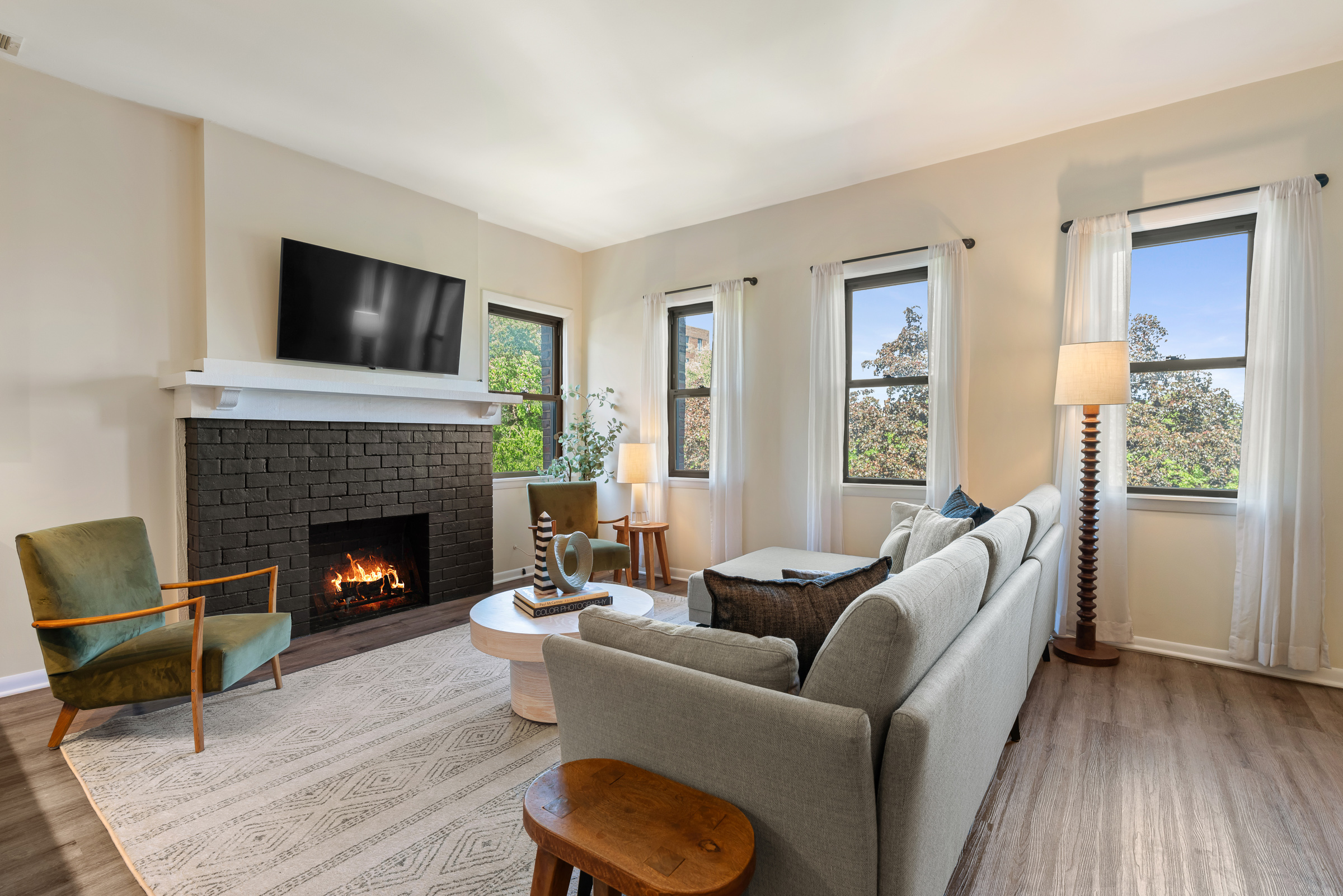  Spacious and Bright Condo in Prime Southeast Evanston Location - 物件實景