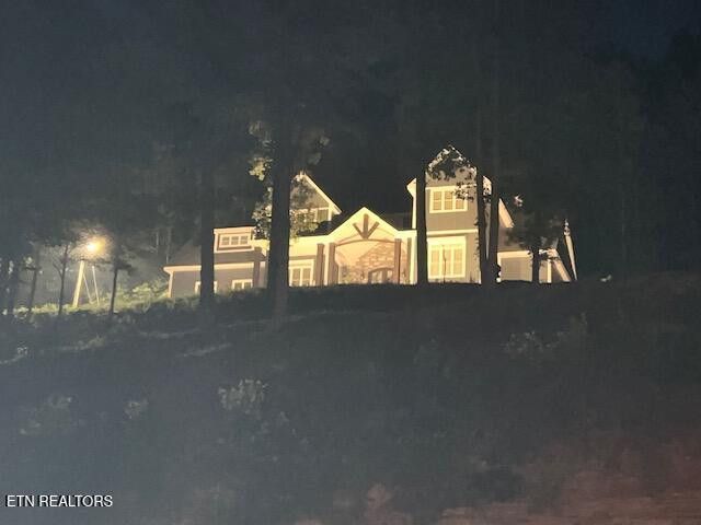 Middlesboro, Kentucky, 40965, United States, 5 Bedrooms Bedrooms, ,4 BathroomsBathrooms,Residential,For Sale,1915642