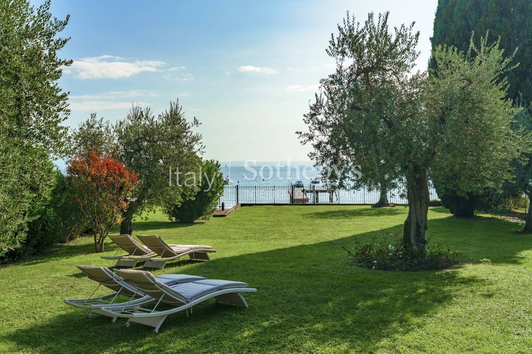  Exclusive modern waterfront villa with private dock - 物件實景