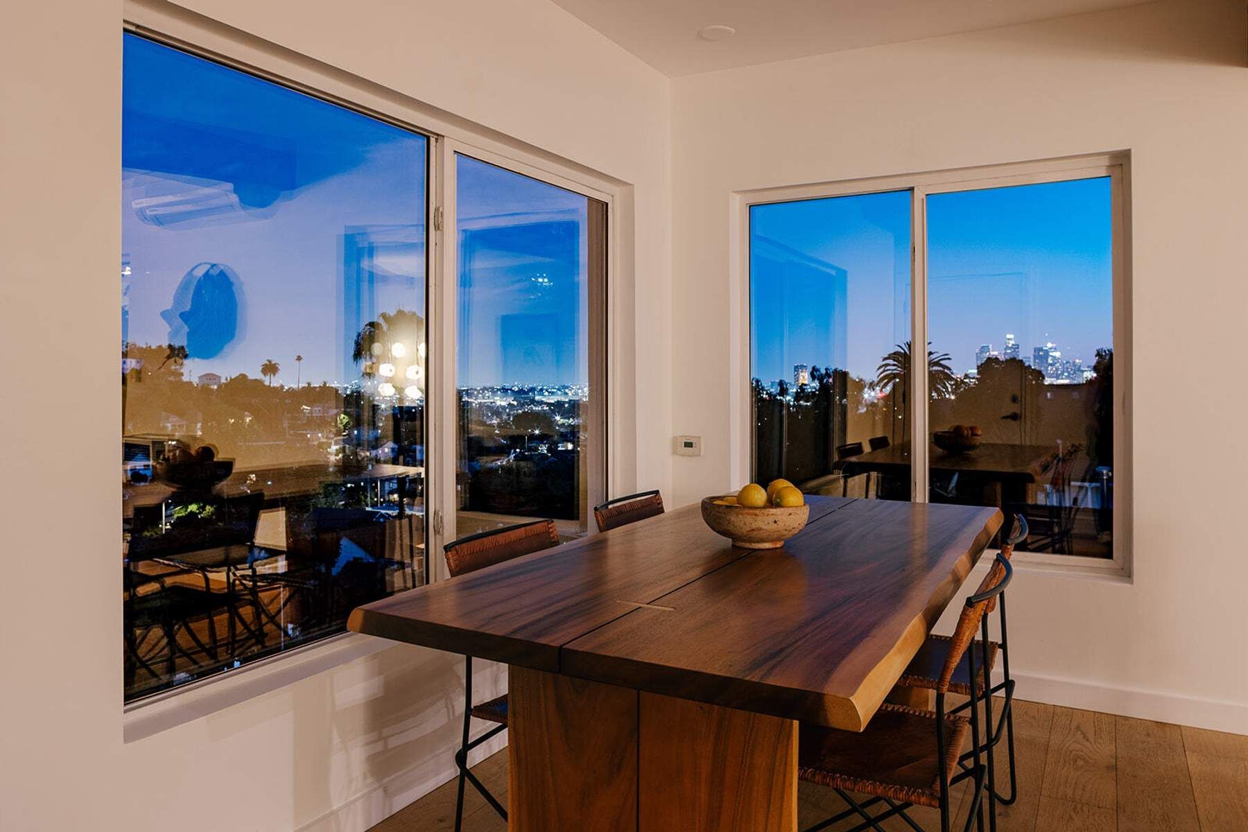  3021 Johnston St - 物件實景