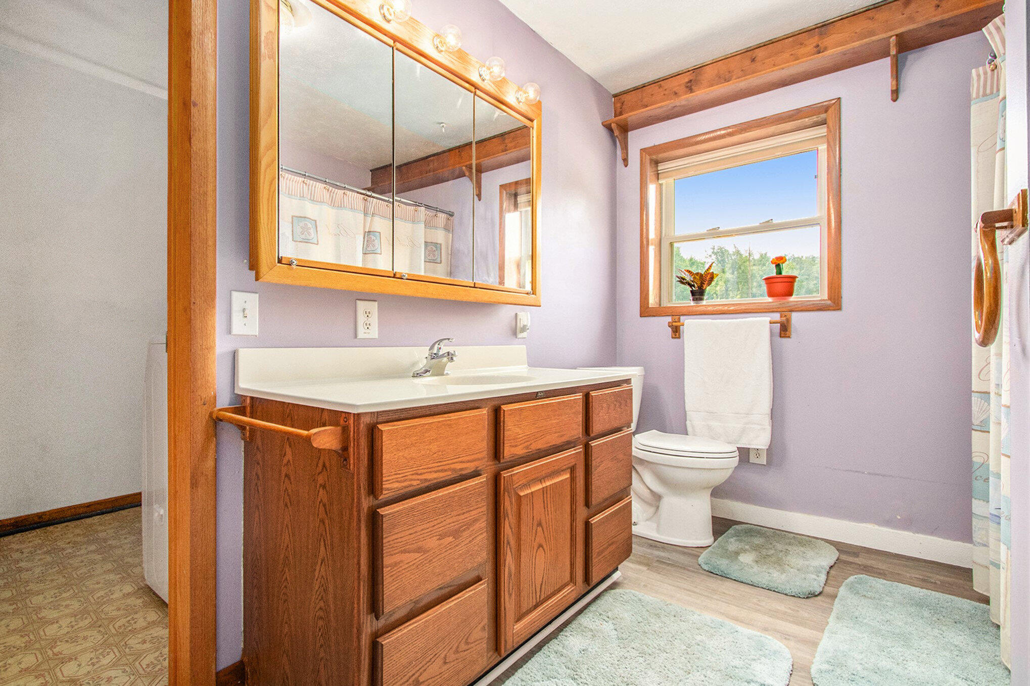 Niles, Michigan, 49120, United States, 2 Bedrooms Bedrooms, ,2 BathroomsBathrooms,Residential,For Sale,1979115