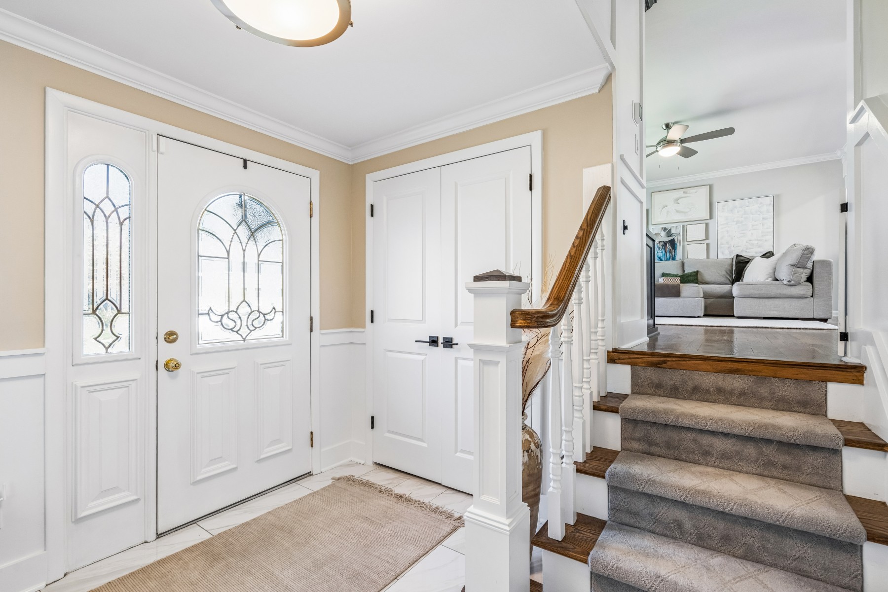  Immaculate and Updated Split Level Residence - 物件實景