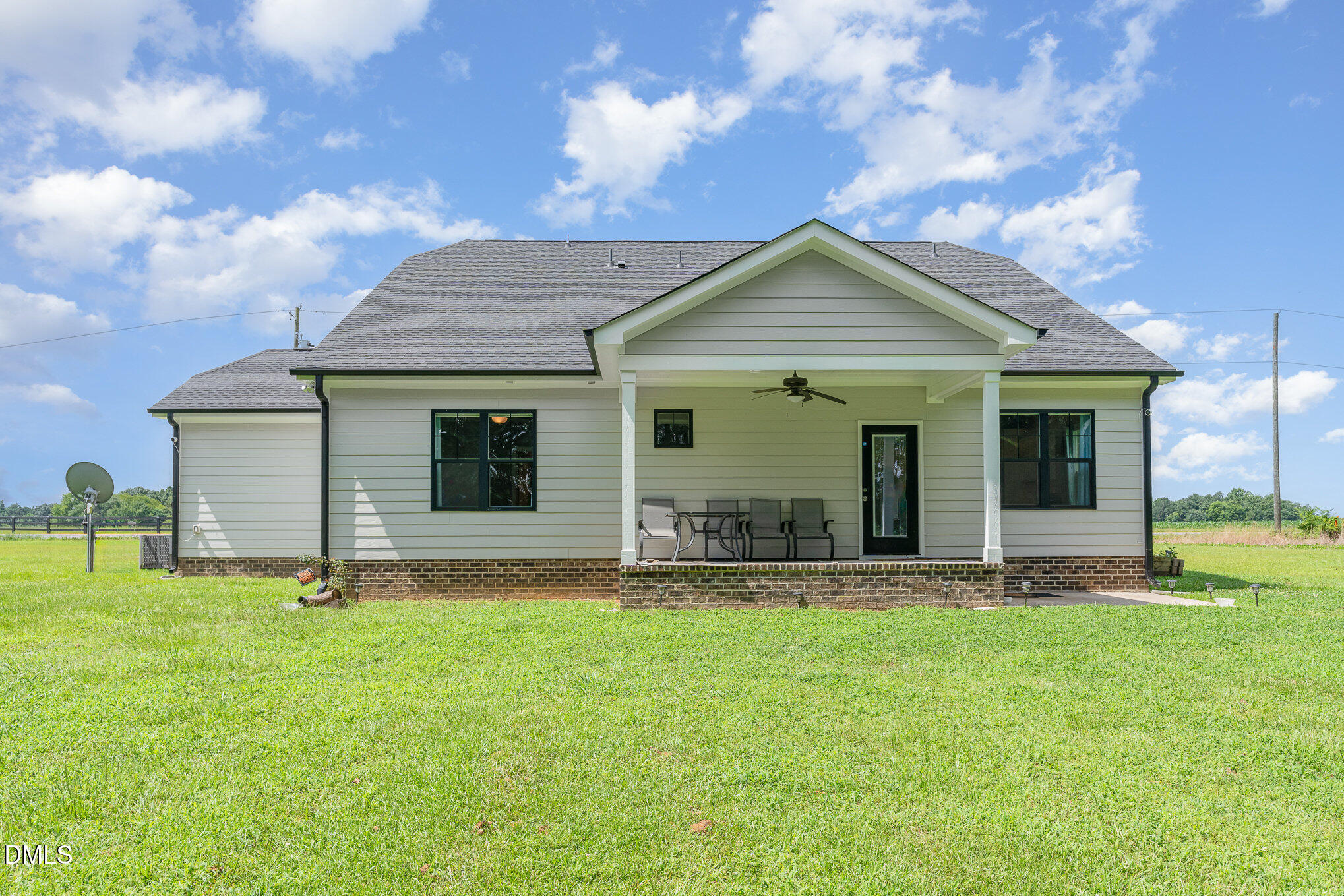 Fuquay Varina, North Carolina, 27526, United States, 4 Bedrooms Bedrooms, ,3 BathroomsBathrooms,Residential,For Sale,1987418