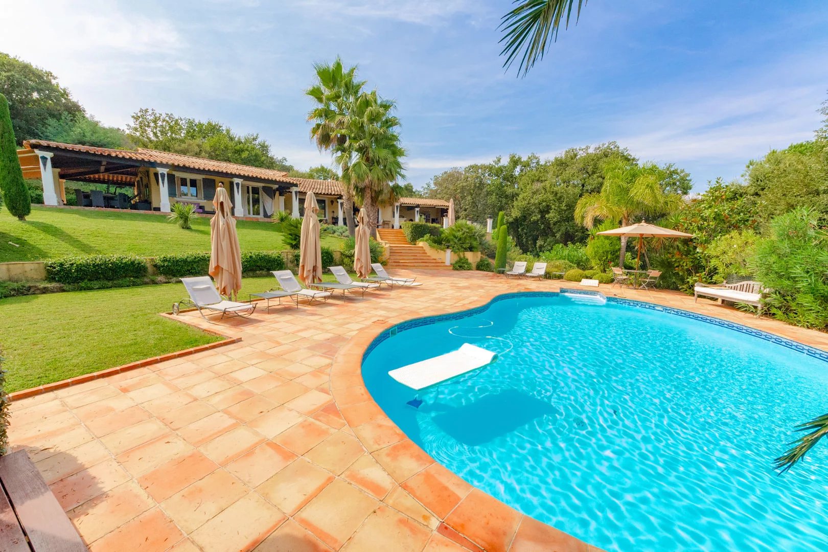 Gassin, Provence-Alpes-Côte d’Azur, 83580, FR, 5 Bedrooms Bedrooms, ,9 BathroomsBathrooms,Residential,For Sale,1627574