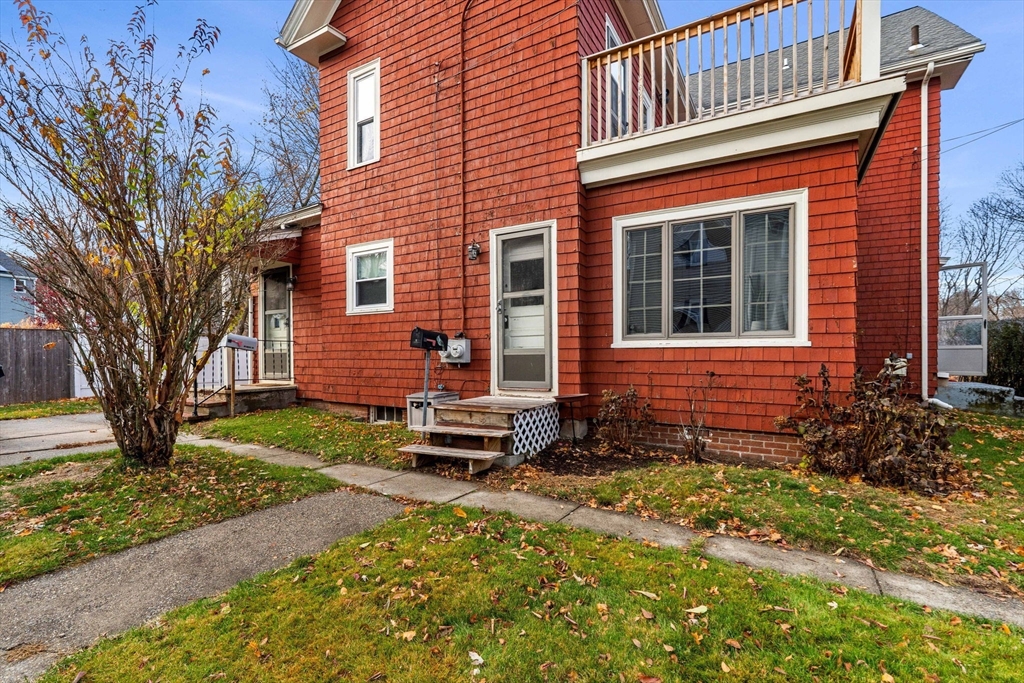 Marlborough, Massachusetts, 01752, United States, 4 Bedrooms Bedrooms, ,2 BathroomsBathrooms,Residential,For Sale,2001797