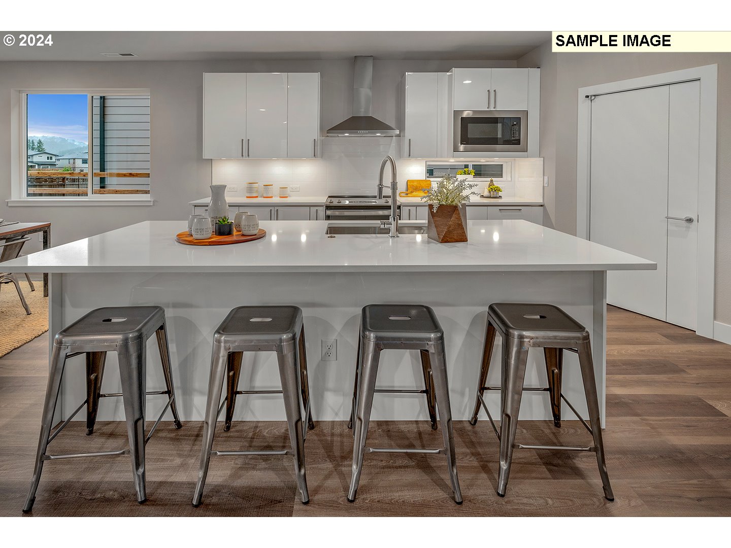 Happy Valley, Oregon, 97086, United States, 4 Bedrooms Bedrooms, ,3 BathroomsBathrooms,Residential,For Sale,1991898