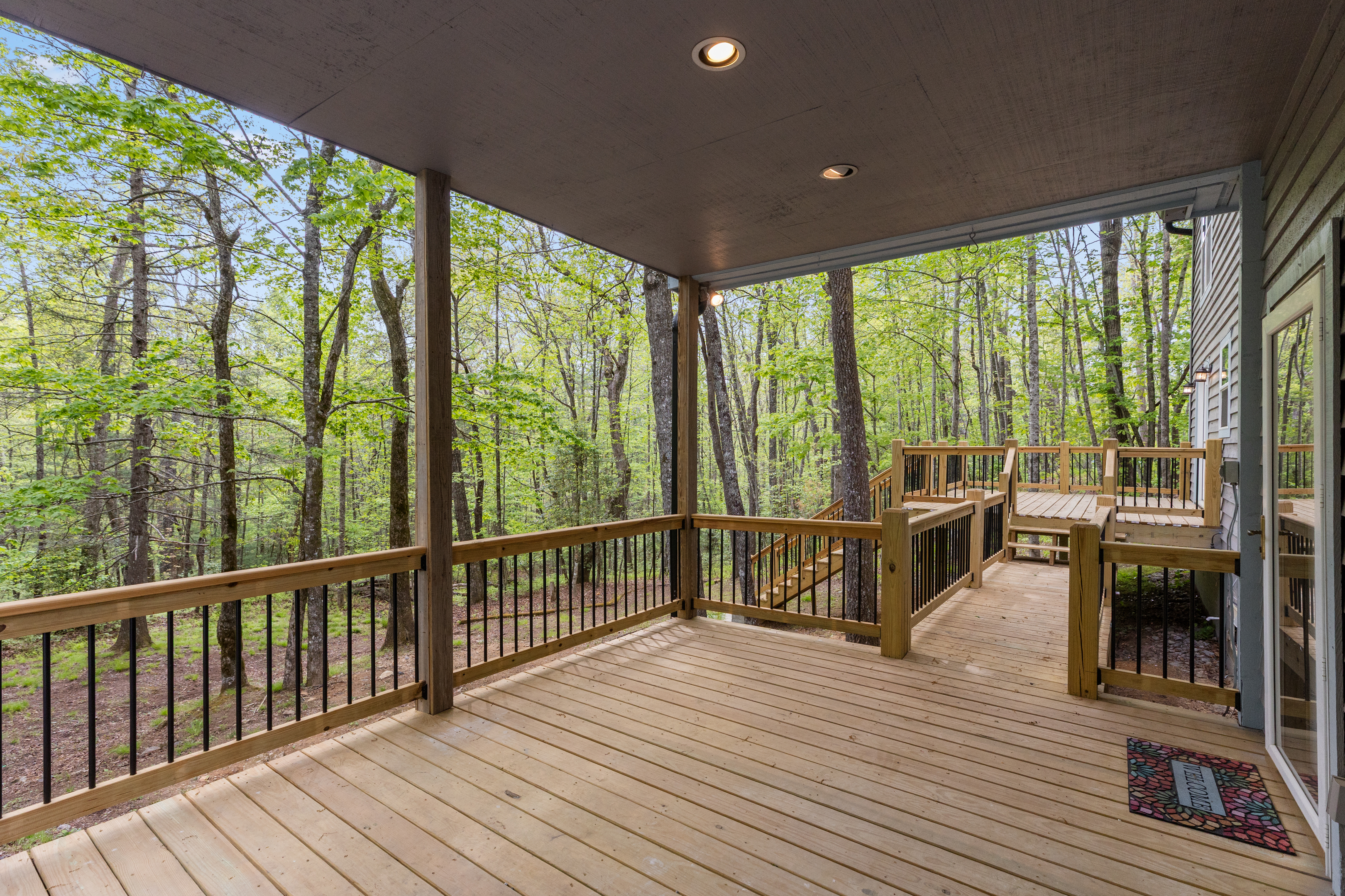  2129 Black Oak Drive - 物件實景