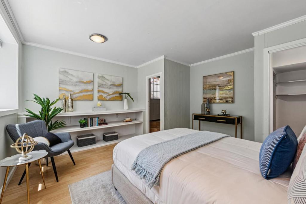 San Francisco, California, 94134, United States, 3 Bedrooms Bedrooms, ,2 BathroomsBathrooms,Residential,For Sale,1943072