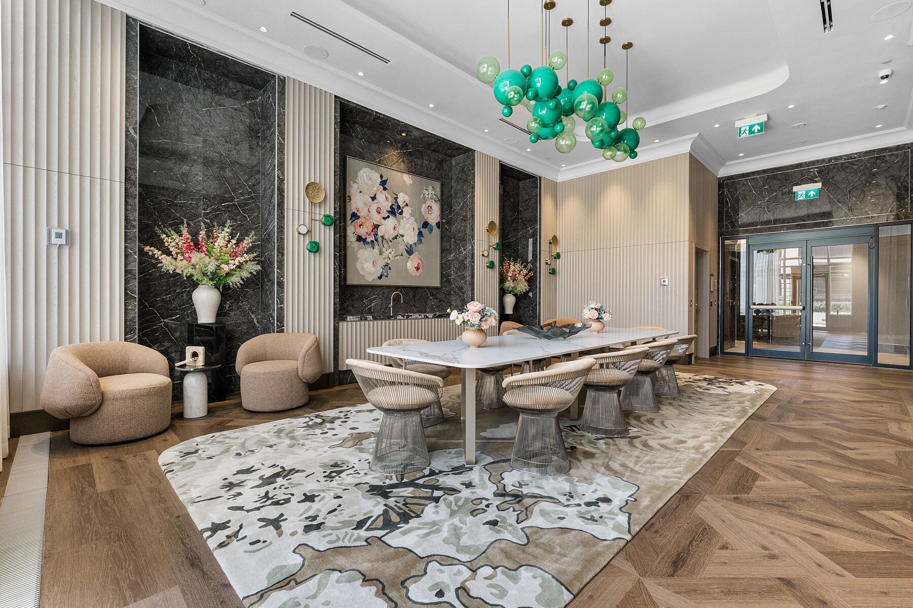  Refined Edenbridge Living - 物件實景