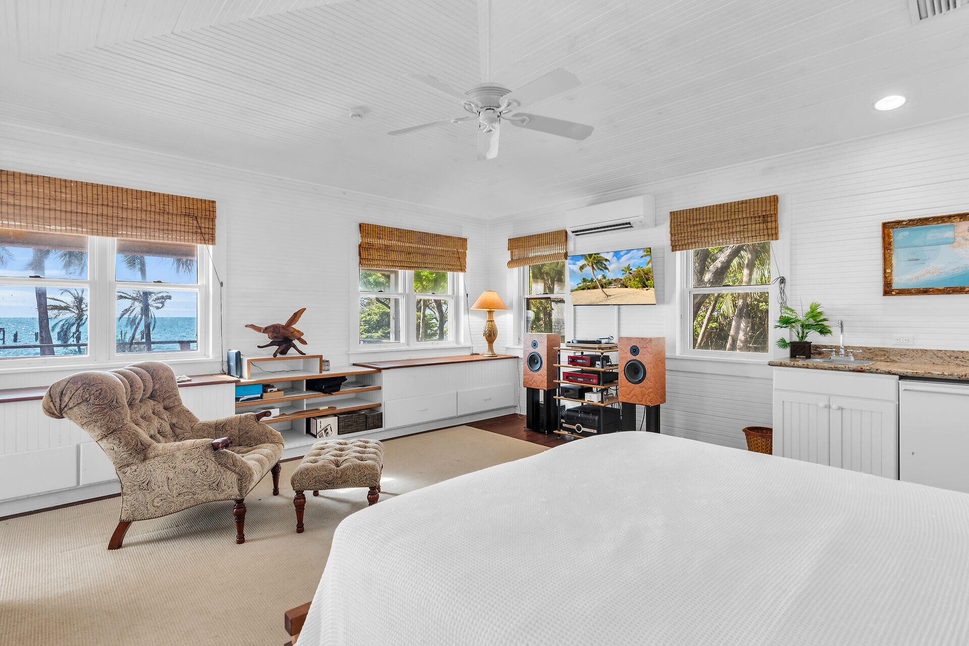 ISLAMORADA, Florida, 33070, United States, 3 Bedrooms Bedrooms, ,3 BathroomsBathrooms,Residential,For Sale,1837711