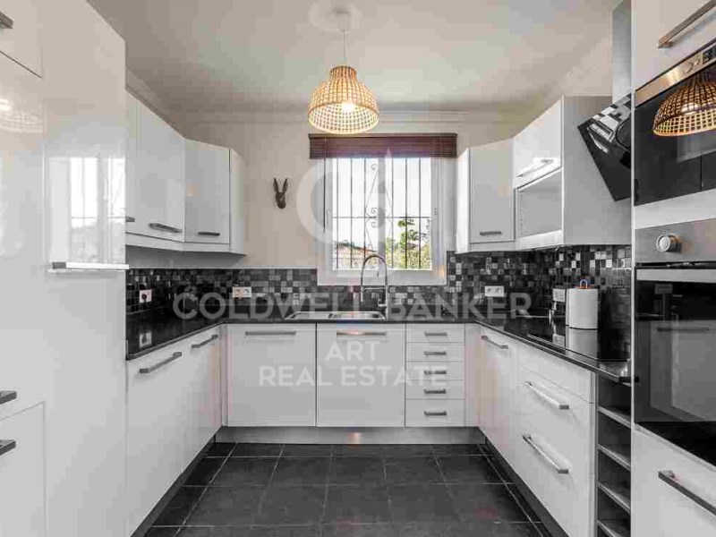 Estepona, Andalusia, ES, 3 Bedrooms Bedrooms, ,3 BathroomsBathrooms,Residential,For Sale,1784966