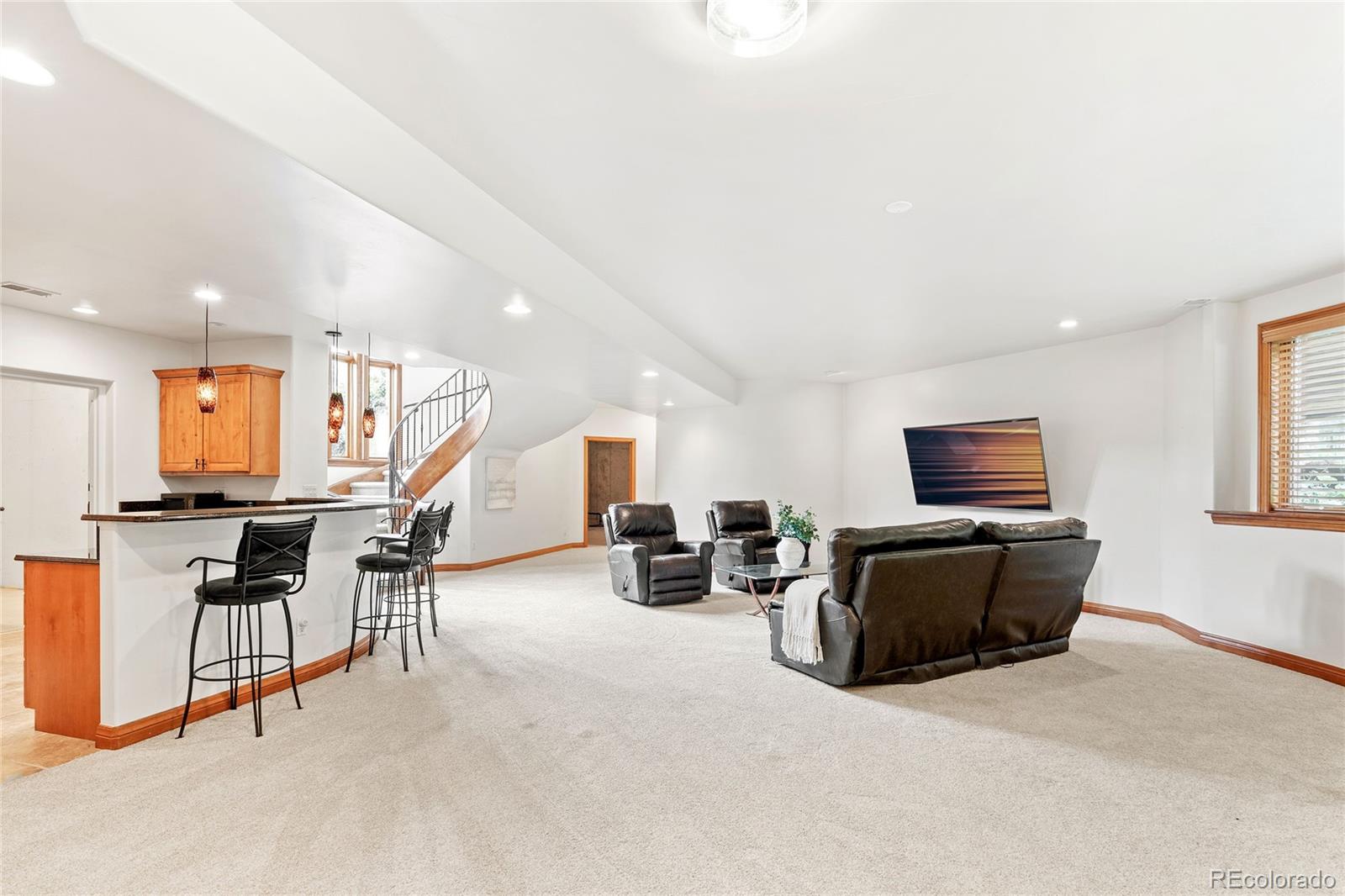 Littleton, Colorado, 80120, United States, 6 Bedrooms Bedrooms, ,7 BathroomsBathrooms,Residential,For Sale,1902050