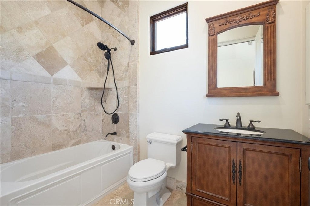 Fallbrook, California, 92028, United States, 7 Bedrooms Bedrooms, ,7 BathroomsBathrooms,Residential,For Sale,1827322