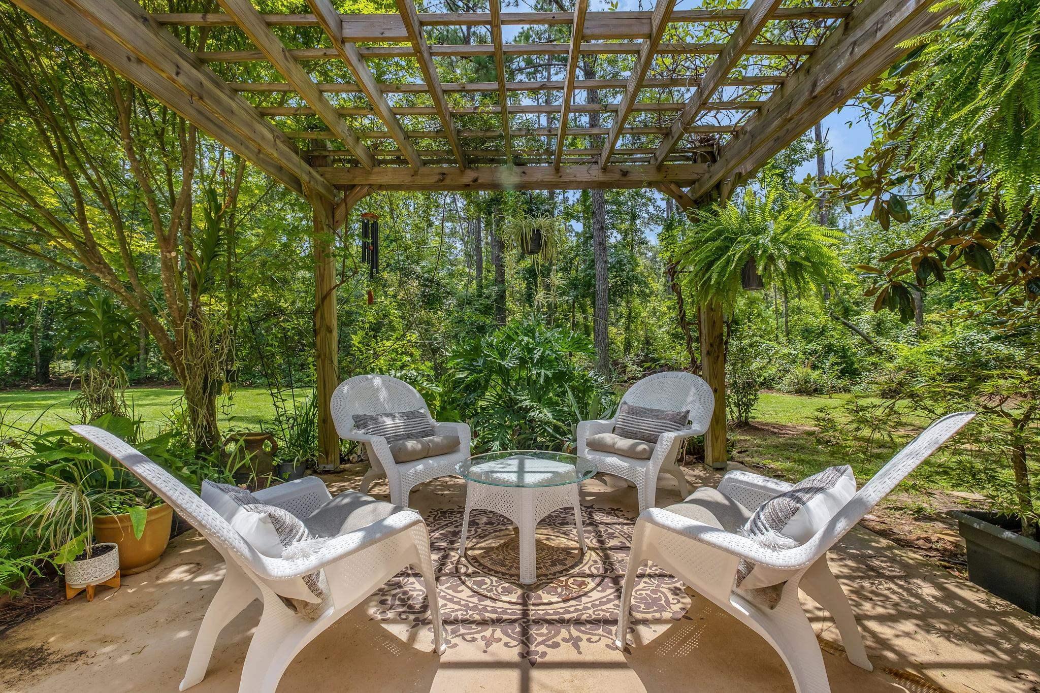 Tallahassee, Florida, 32311, United States, 4 Bedrooms Bedrooms, ,3 BathroomsBathrooms,Residential,For Sale,1827552