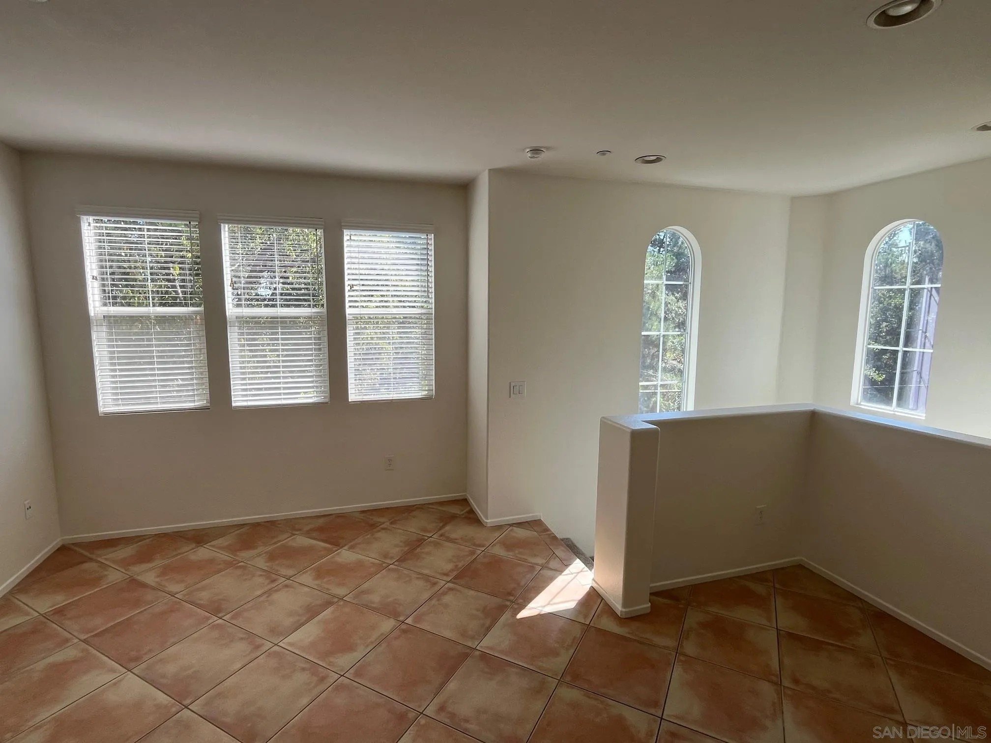 Chula Vista, California, 91915, United States, 2 Bedrooms Bedrooms, ,3 BathroomsBathrooms,Residential,For Sale,1951007