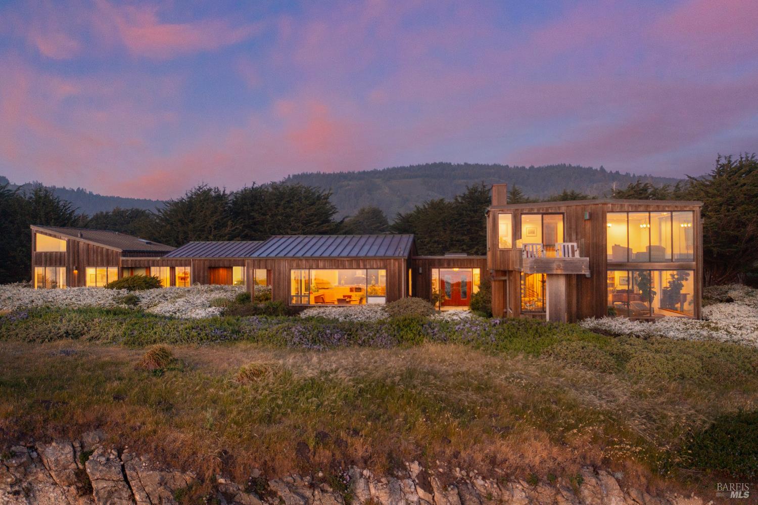 Elk, California, 95432, United States, 4 Bedrooms Bedrooms, ,4 BathroomsBathrooms,Residential,For Sale,1993215