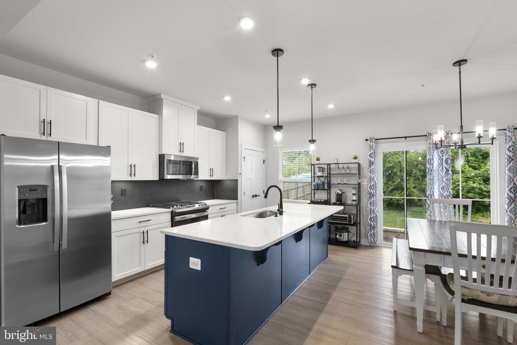 Frederick, Maryland, 21702, United States, 4 Bedrooms Bedrooms, ,4 BathroomsBathrooms,Residential,For Sale,2048638