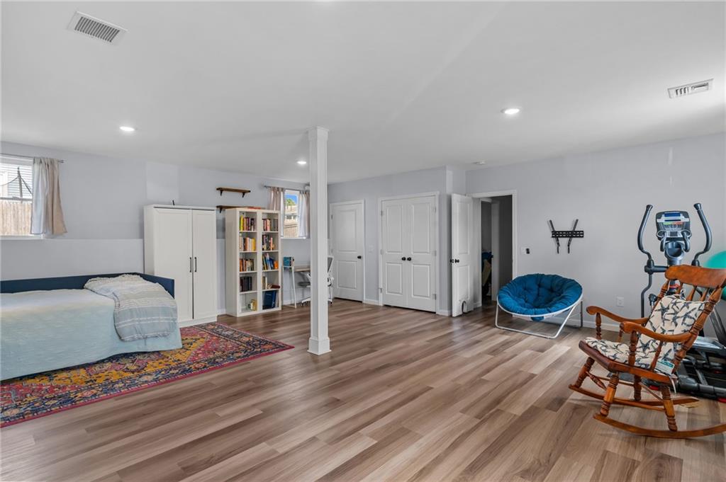 Cranston, Rhode Island, 02910, United States, 3 Bedrooms Bedrooms, ,3 BathroomsBathrooms,Residential,For Sale,1915562