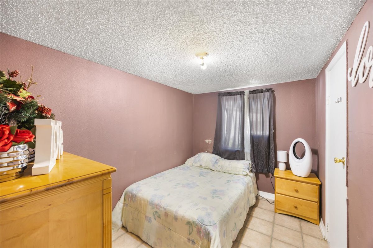 San Jacinto, California, 92583, United States, 6 Bedrooms Bedrooms, ,4 BathroomsBathrooms,Residential,For Sale,1977505