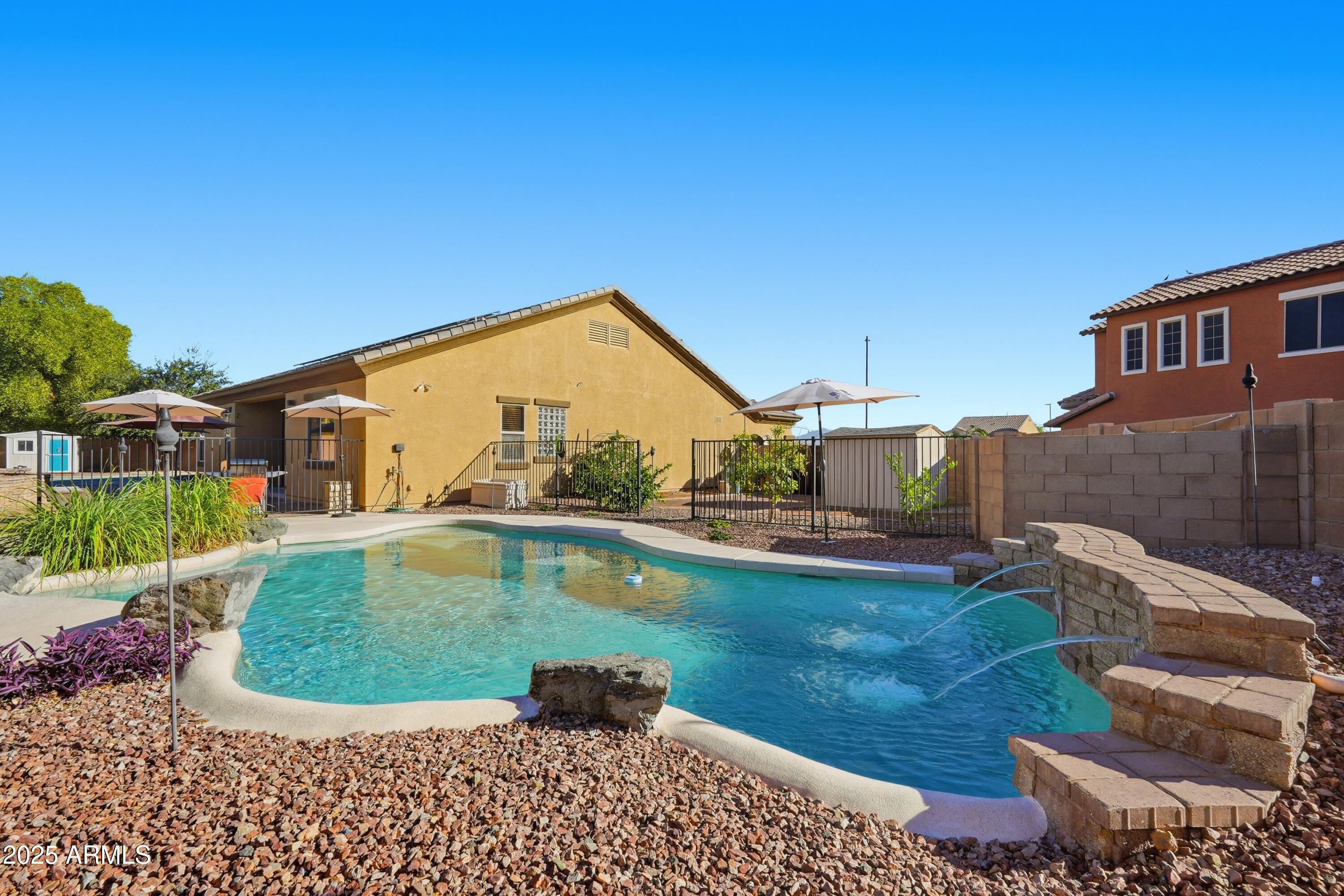 Goodyear, Arizona, 85338, United States, 4 Bedrooms Bedrooms, ,2 BathroomsBathrooms,Residential,For Sale,1989327