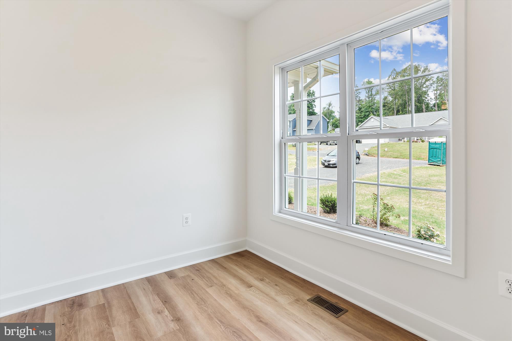 Culpeper, Virginia, 22701, United States, 4 Bedrooms Bedrooms, ,3 BathroomsBathrooms,Residential,For Sale,1974378