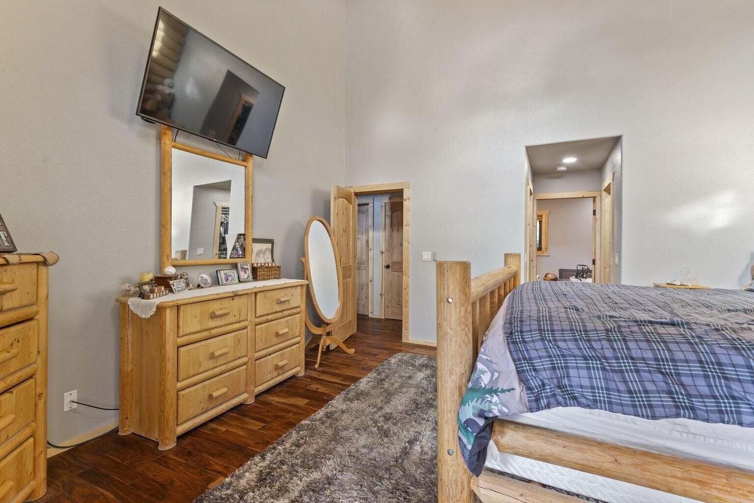 Canyonville, Oregon, 97417, United States, 2 Bedrooms Bedrooms, ,2 BathroomsBathrooms,Residential,For Sale,1981703