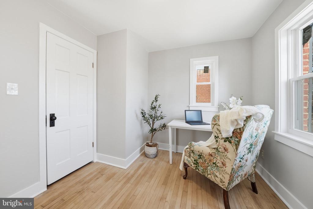 Silver Spring, Maryland, 20901, United States, 4 Bedrooms Bedrooms, ,3 BathroomsBathrooms,Residential,For Sale,2002464