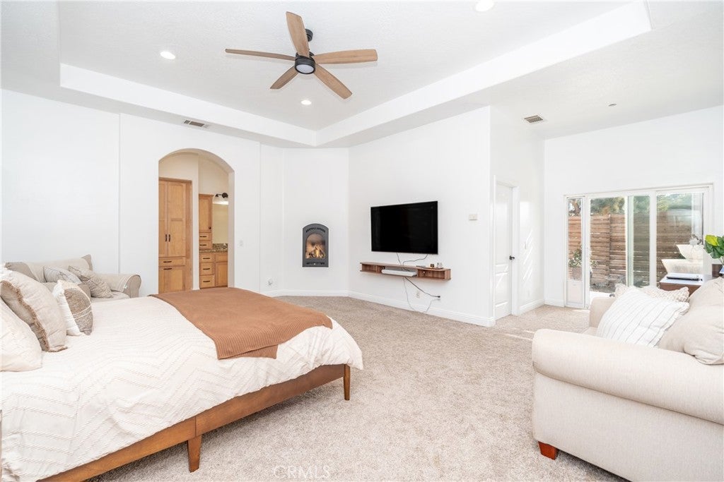 Pinon Hills, California, 92372, United States, 4 Bedrooms Bedrooms, ,3 BathroomsBathrooms,Residential,For Sale,1975870