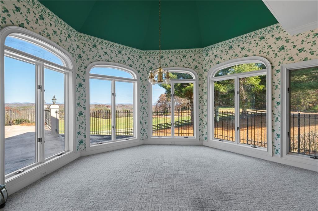 Gainesville, Georgia, 30506, United States, 5 Bedrooms Bedrooms, ,5 BathroomsBathrooms,Residential,For Sale,1996488