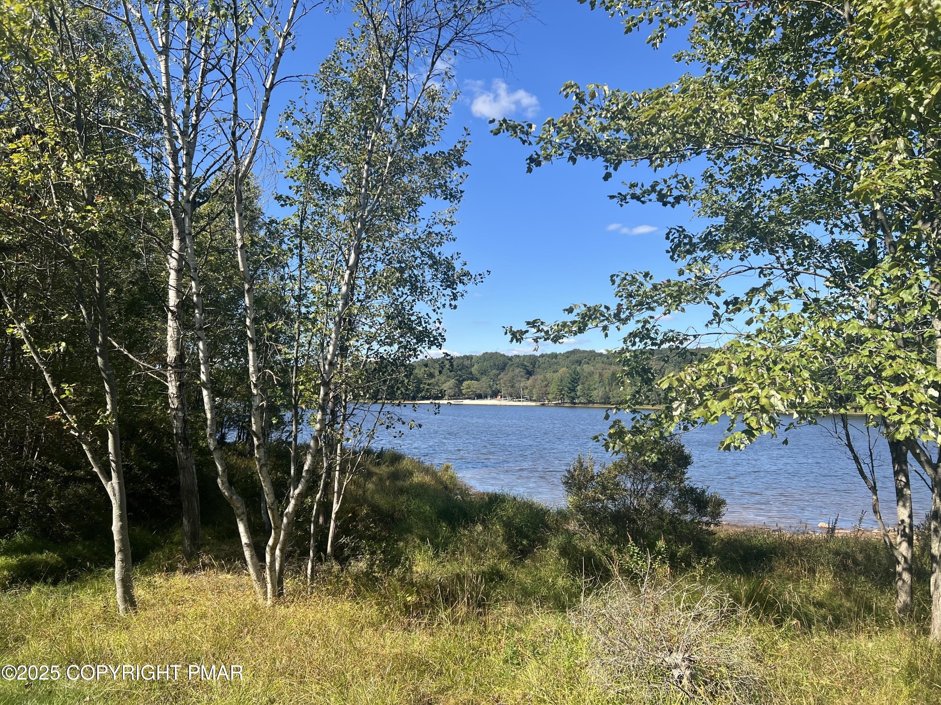 Blakeslee, Pennsylvania, 18610, United States, 4 Bedrooms Bedrooms, ,3 BathroomsBathrooms,Residential,For Sale,1982543