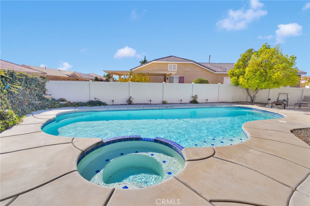 Apple Valley, California, 92308, United States, 2 Bedrooms Bedrooms, ,3 BathroomsBathrooms,Residential,For Sale,1958673