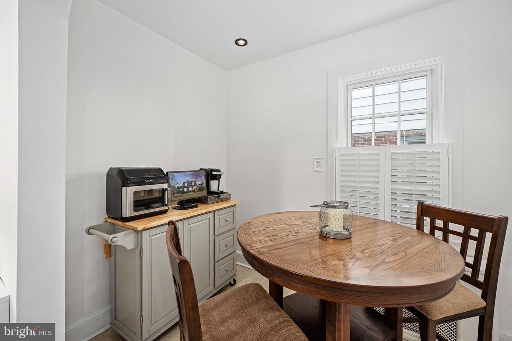 Fredericksburg, Virginia, 22401, United States, 3 Bedrooms Bedrooms, ,3 BathroomsBathrooms,Residential,For Sale,1993383