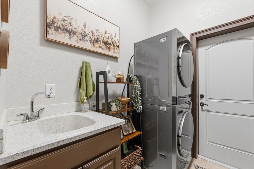 Myrtle Beach, South Carolina, 29588, United States, 3 Bedrooms Bedrooms, ,3 BathroomsBathrooms,Residential,For Sale,2033504