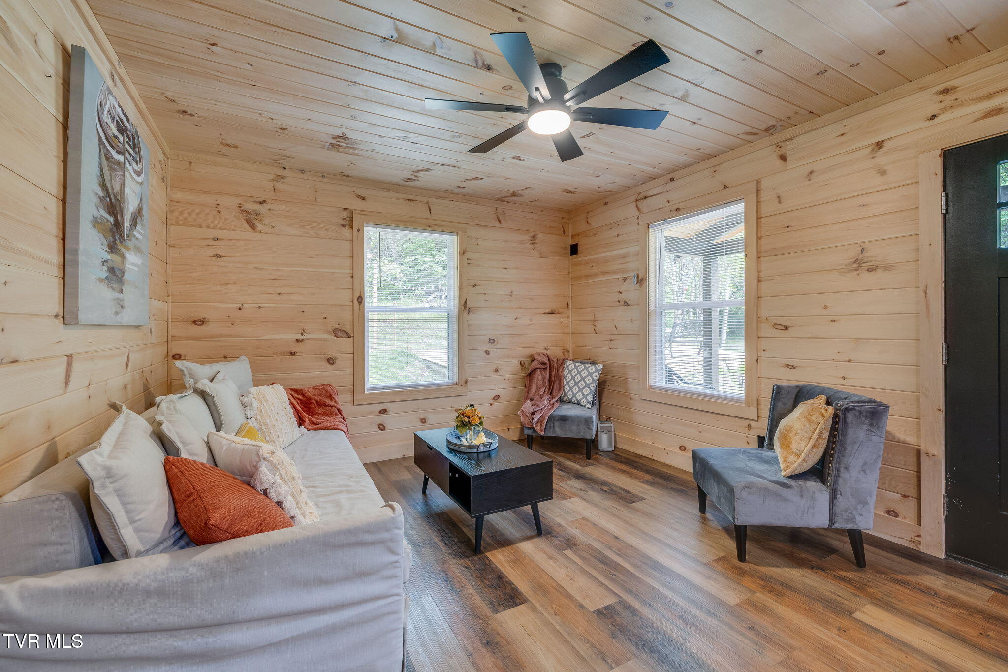 Kingsport, Tennessee, 37660, United States, 1 Bedroom Bedrooms, ,1 BathroomBathrooms,Residential,For Sale,1973991