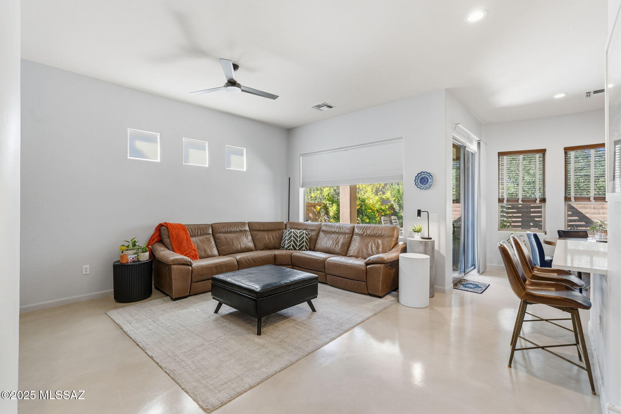 Tucson, Arizona, 85718, United States, 4 Bedrooms Bedrooms, ,4 BathroomsBathrooms,Residential,For Sale,1988951