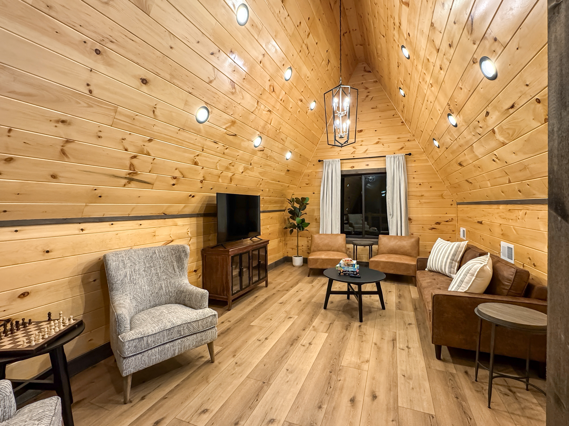 Sevierville, Tennessee, 37862, United States, 3 Bedrooms Bedrooms, ,3 BathroomsBathrooms,Residential,For Sale,2000361