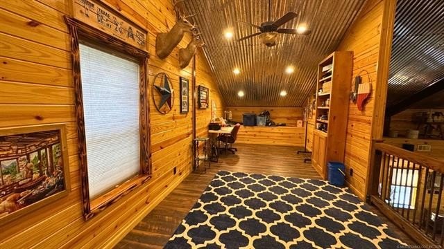 Hodgen, Oklahoma, 74939, United States, 4 Bedrooms Bedrooms, ,3 BathroomsBathrooms,Residential,For Sale,1979733