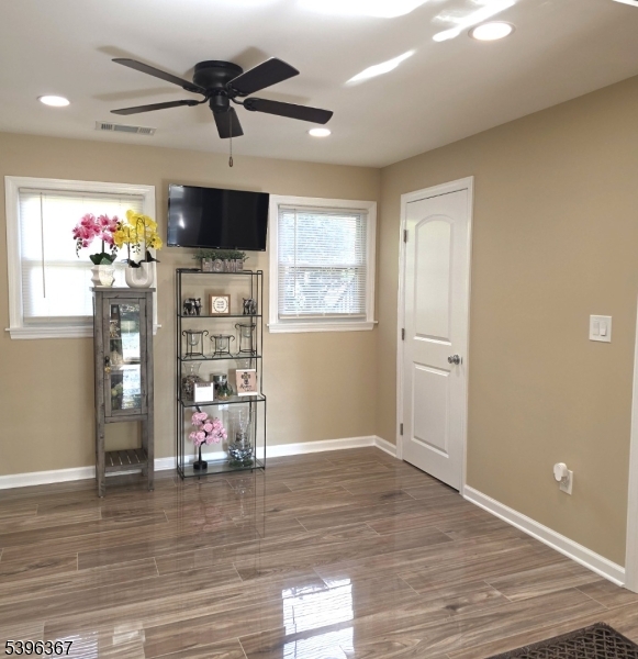 Fanwood Boro, New Jersey, 07023, United States, 4 Bedrooms Bedrooms, ,2 BathroomsBathrooms,Residential,For Sale,1991828