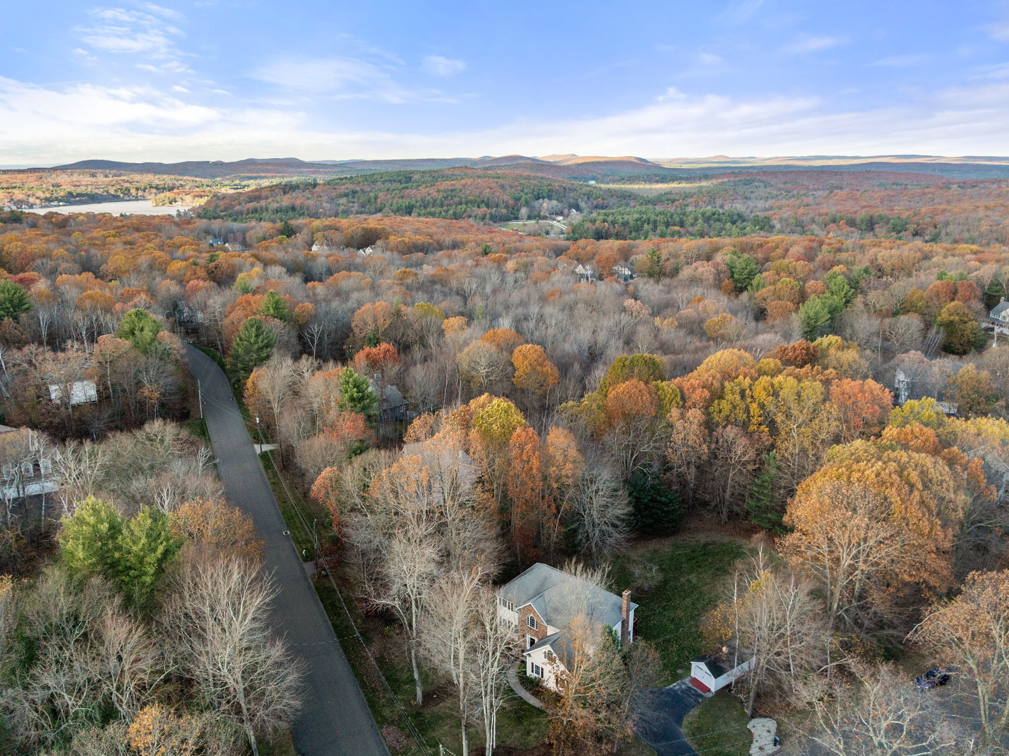 Tolland, Connecticut, 06084, United States, 4 Bedrooms Bedrooms, ,3 BathroomsBathrooms,Residential,For Sale,1989613
