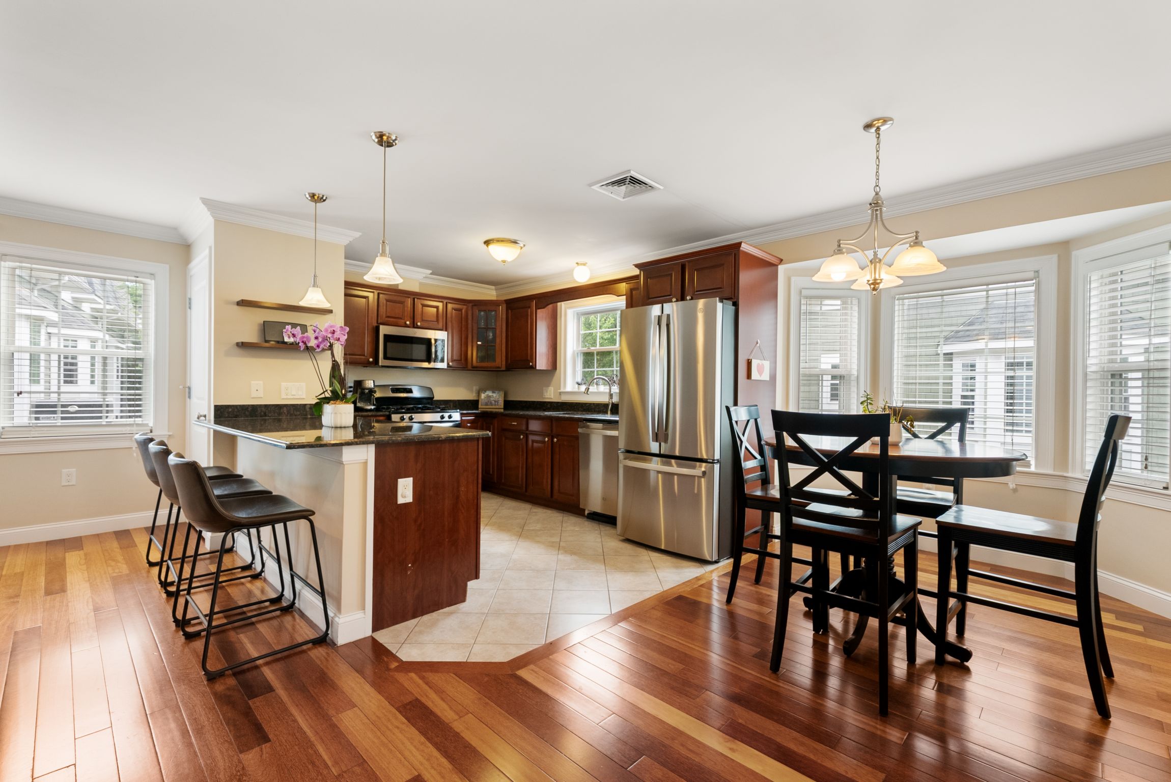  580 Quarry Street, Quincy, MA, 02169 - 物件實景