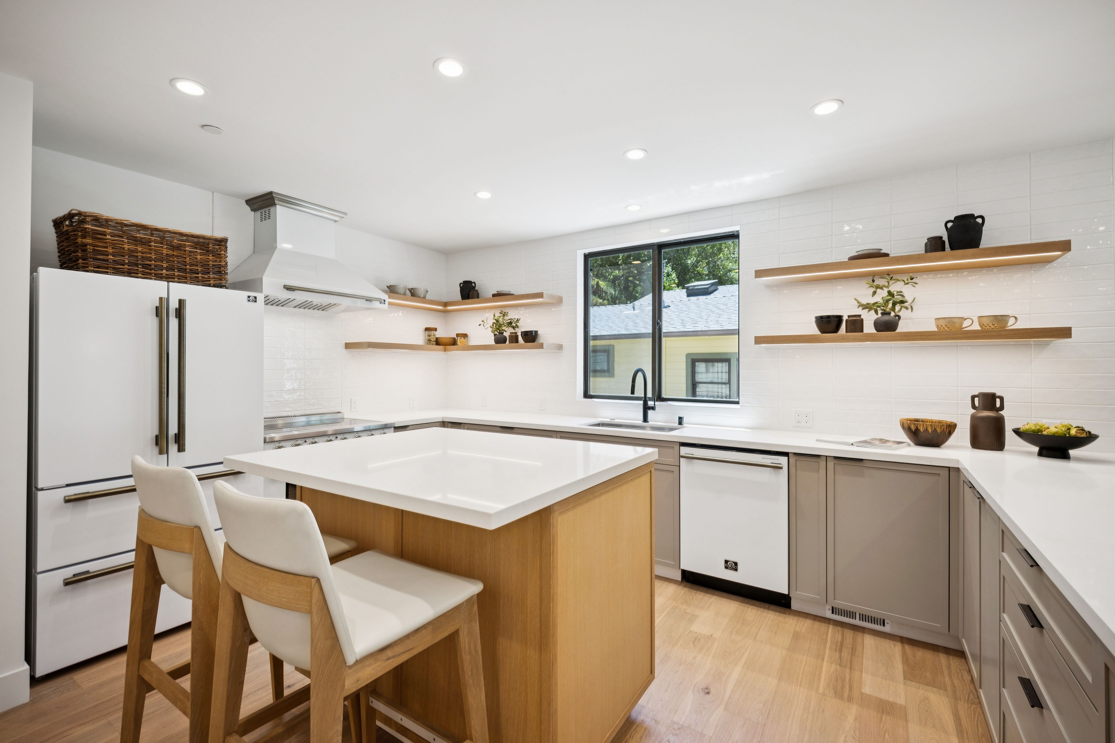  New Construction Meets Fairfax Lifestyle - 物件實景