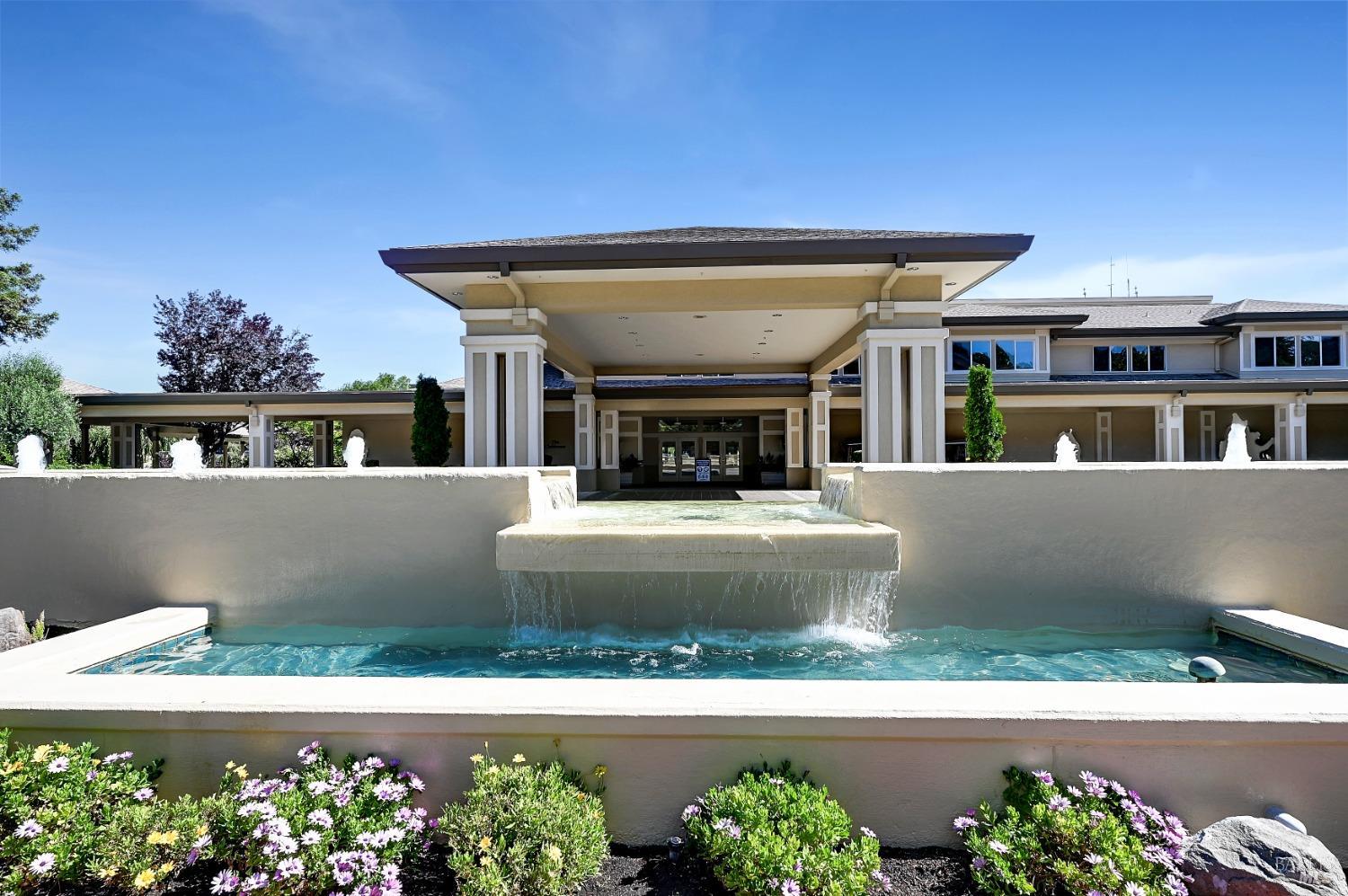 San Rafael, California, 94903, United States, 1 Bedroom Bedrooms, ,2 BathroomsBathrooms,Residential,For Sale,2003098