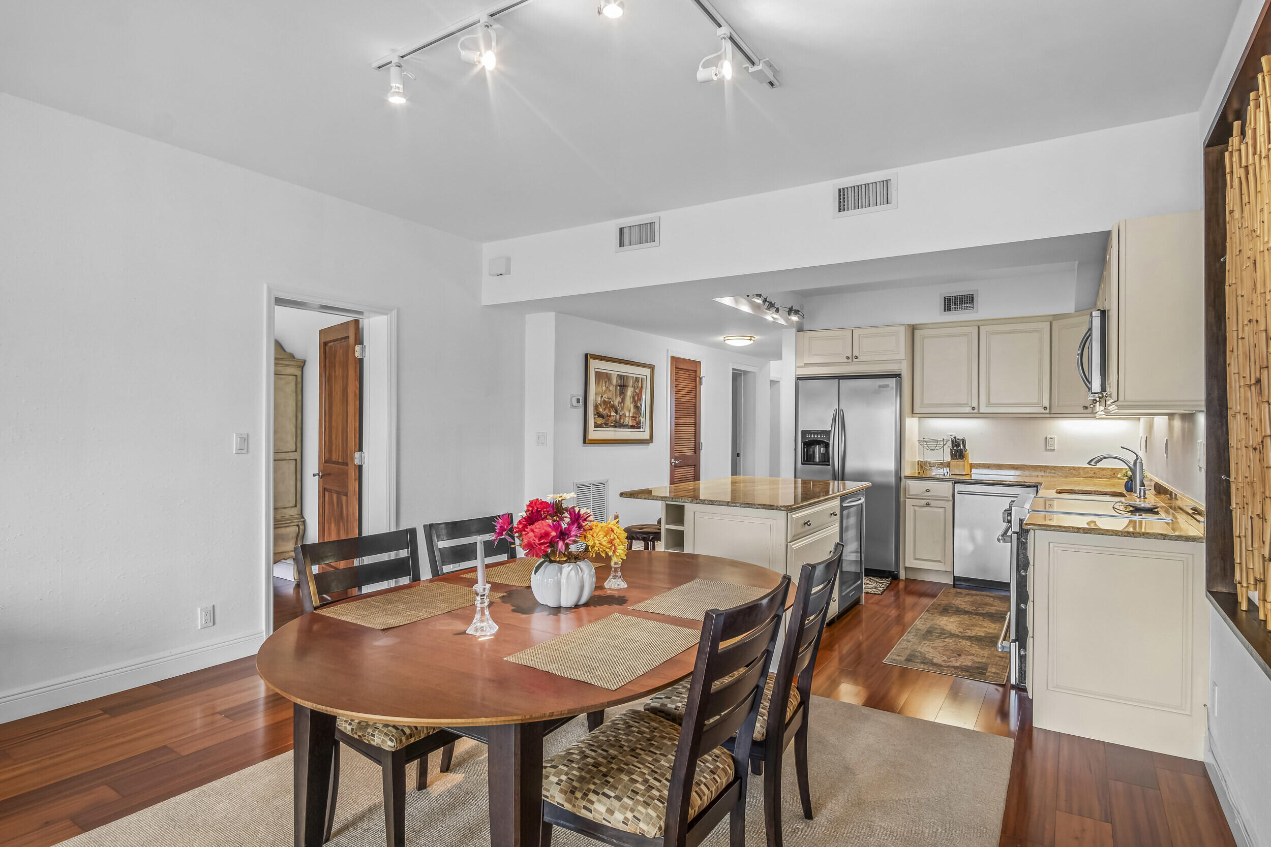 Delray Beach, Florida, 33445, United States, 2 Bedrooms Bedrooms, ,2 BathroomsBathrooms,Residential,For Sale,1934680