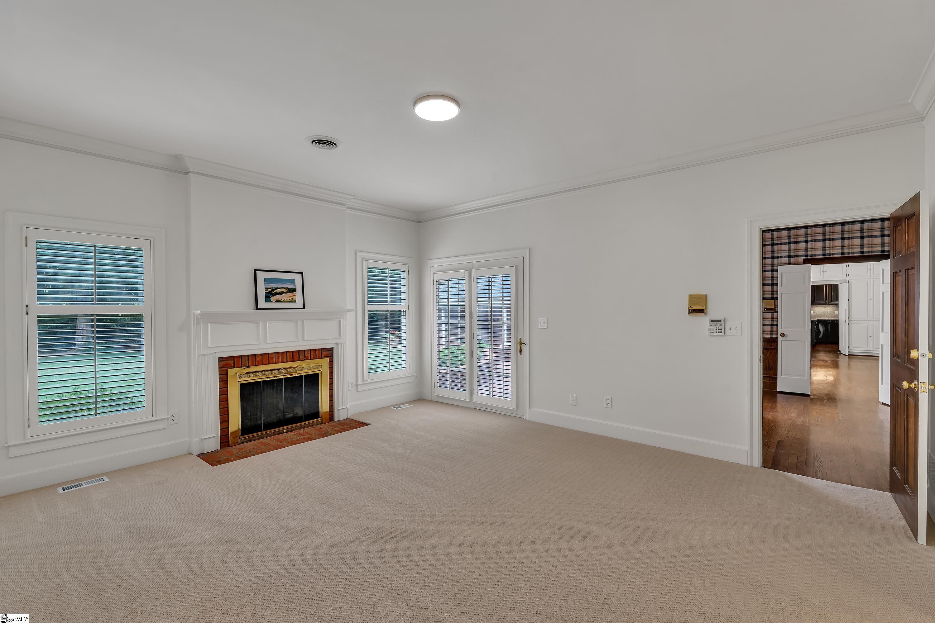 Greenville, South Carolina, 29607, United States, 6 Bedrooms Bedrooms, ,5 BathroomsBathrooms,Residential,For Sale,1901352