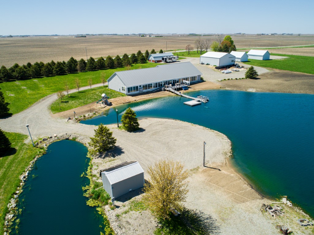 Sheffield, Iowa, 50475, United States, 3 Bedrooms Bedrooms, ,2 BathroomsBathrooms,Residential,For Sale,1976562