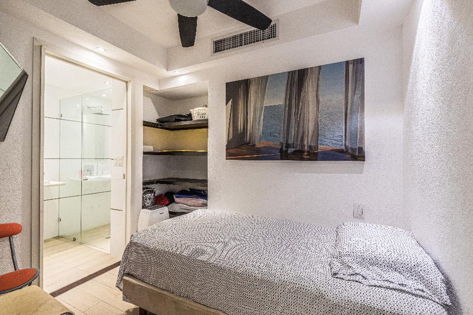 Fransisco M Asencio, Puerto Vallarta, Jalisco, 48333, Mexico, 4 Bedrooms Bedrooms, ,4 BathroomsBathrooms,Residential,For Sale,Fransisco M Asencio,1425091