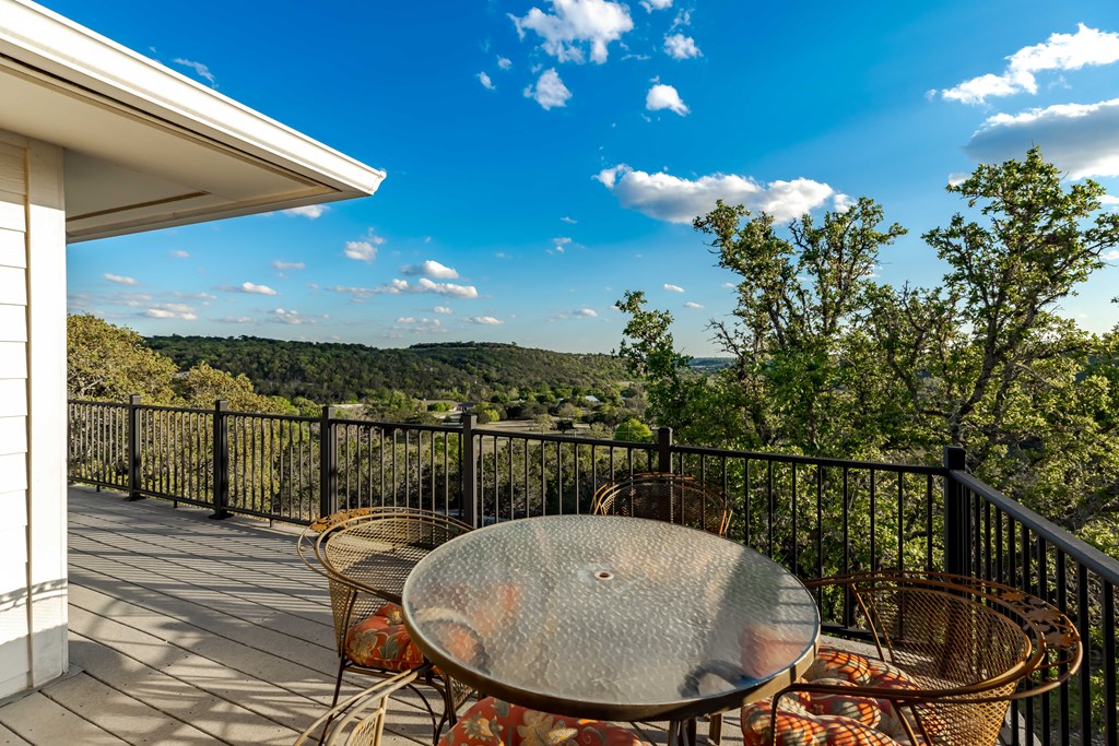 Kerrville, Texas, 78028, United States, 4 Bedrooms Bedrooms, ,4 BathroomsBathrooms,Residential,For Sale,1921517
