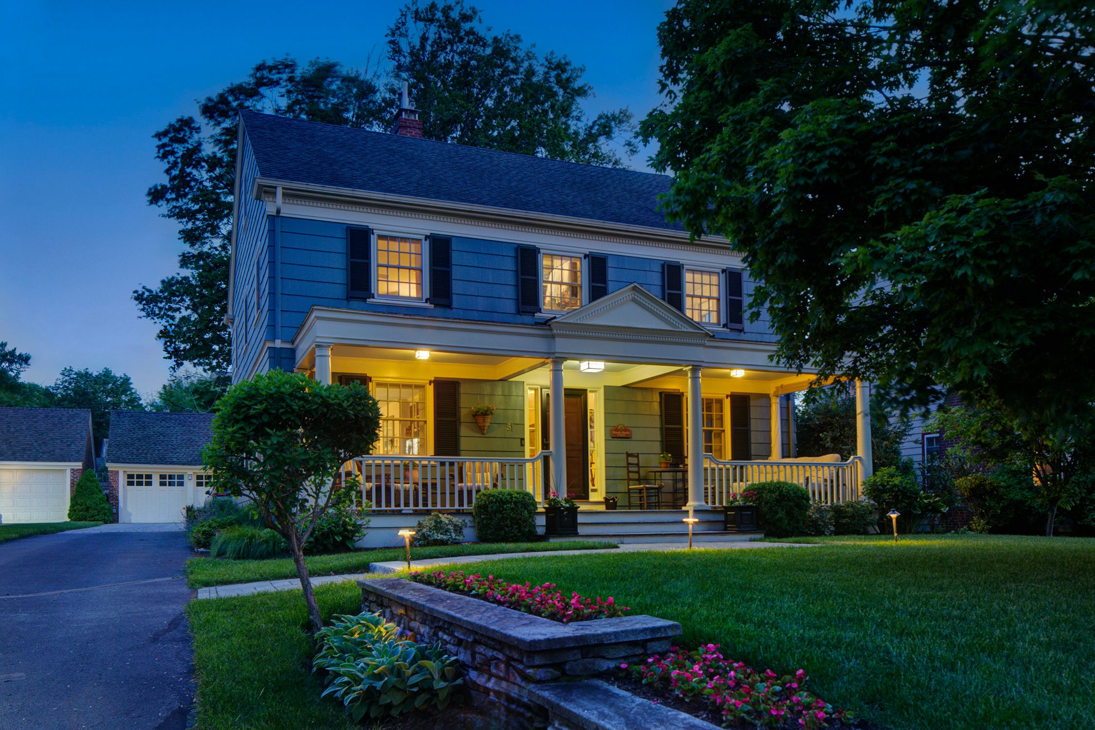  Classic Newport Colonial - 物件實景