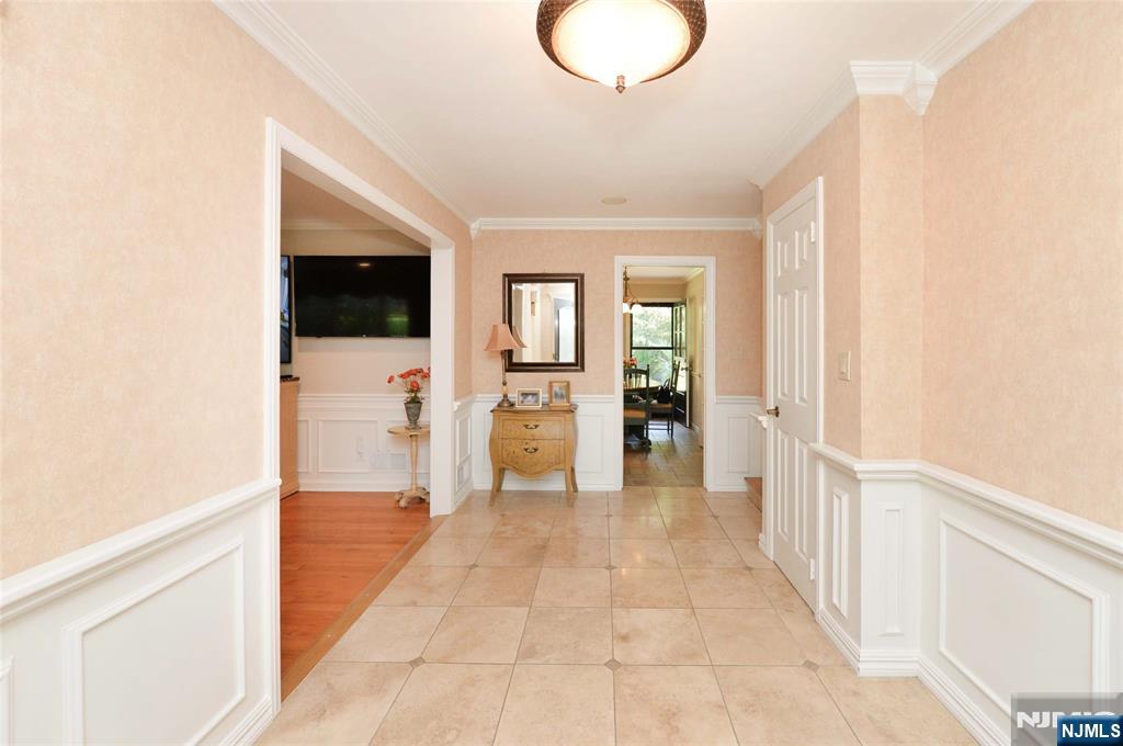 Wyckoff, New Jersey, 07481, United States, 4 Bedrooms Bedrooms, ,3 BathroomsBathrooms,Residential,For Sale,1950847