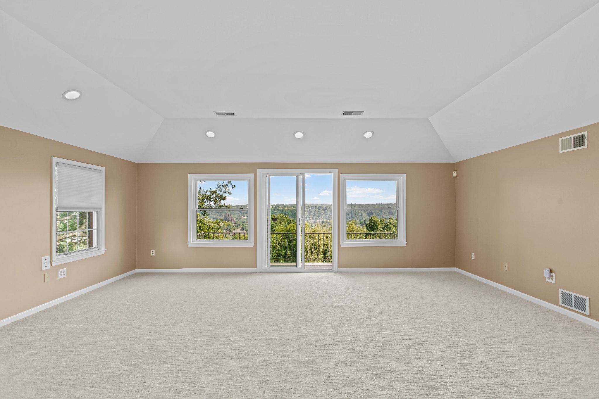  269 Garvinhurst Drive, Beaver, PA 15009 - 物件實景